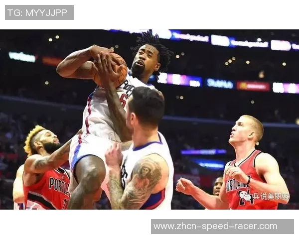 快船与开拓者激战正酣谁能在这场对决中笑到最后